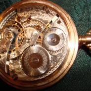 Антикварные золотые часы с хронометром WALTHAM