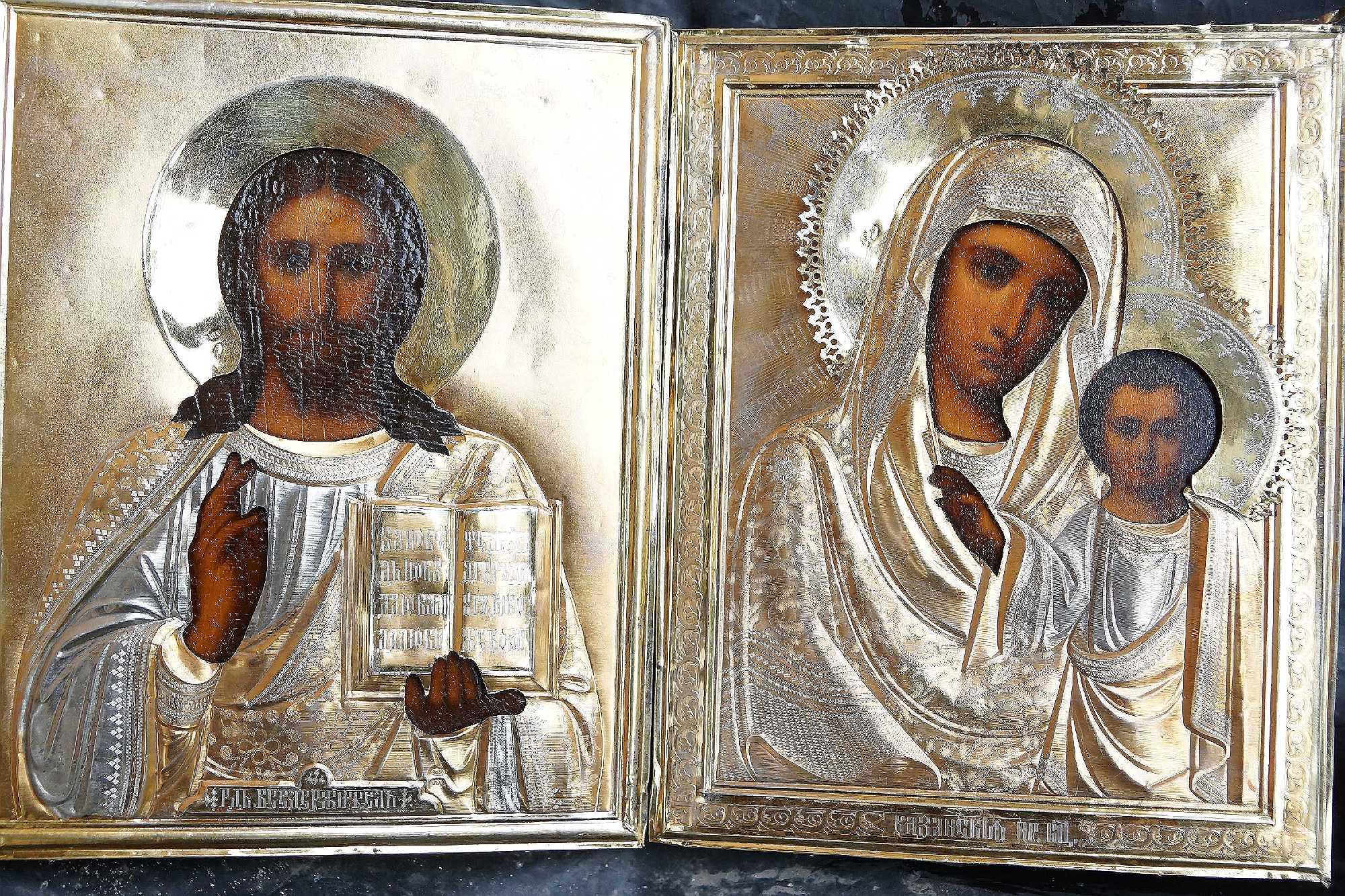 Икона Казанской Божьей матери в Серебряном окладе 19 век