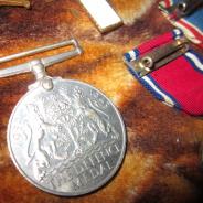 Набор наград Английского морского офицера 2-й войны.