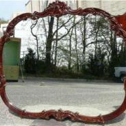 Зеркало из массива красного дерева