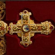 Наградной наперсный греческий крест с украшениями в родной коробке. Греция, начало 1970-х гг.
