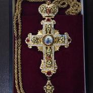 Наградной наперсный греческий крест с украшениями в родной коробке. Греция, начало 1970-х гг.